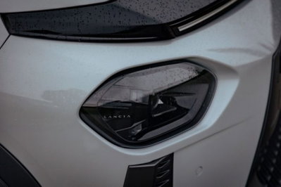 Lancia Ypsilon 1.2 mhev HF Line 110cv e-dct (7)