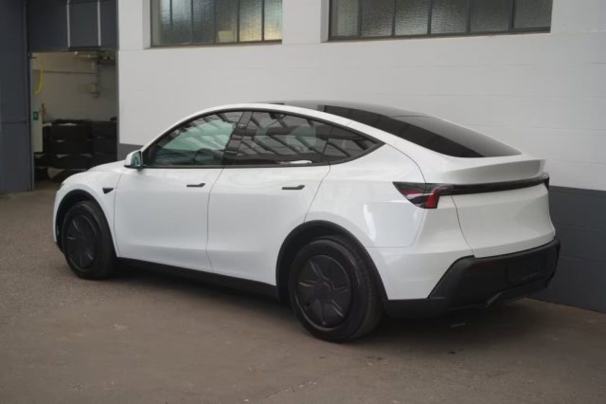 Tesla Model Y rwd (3)