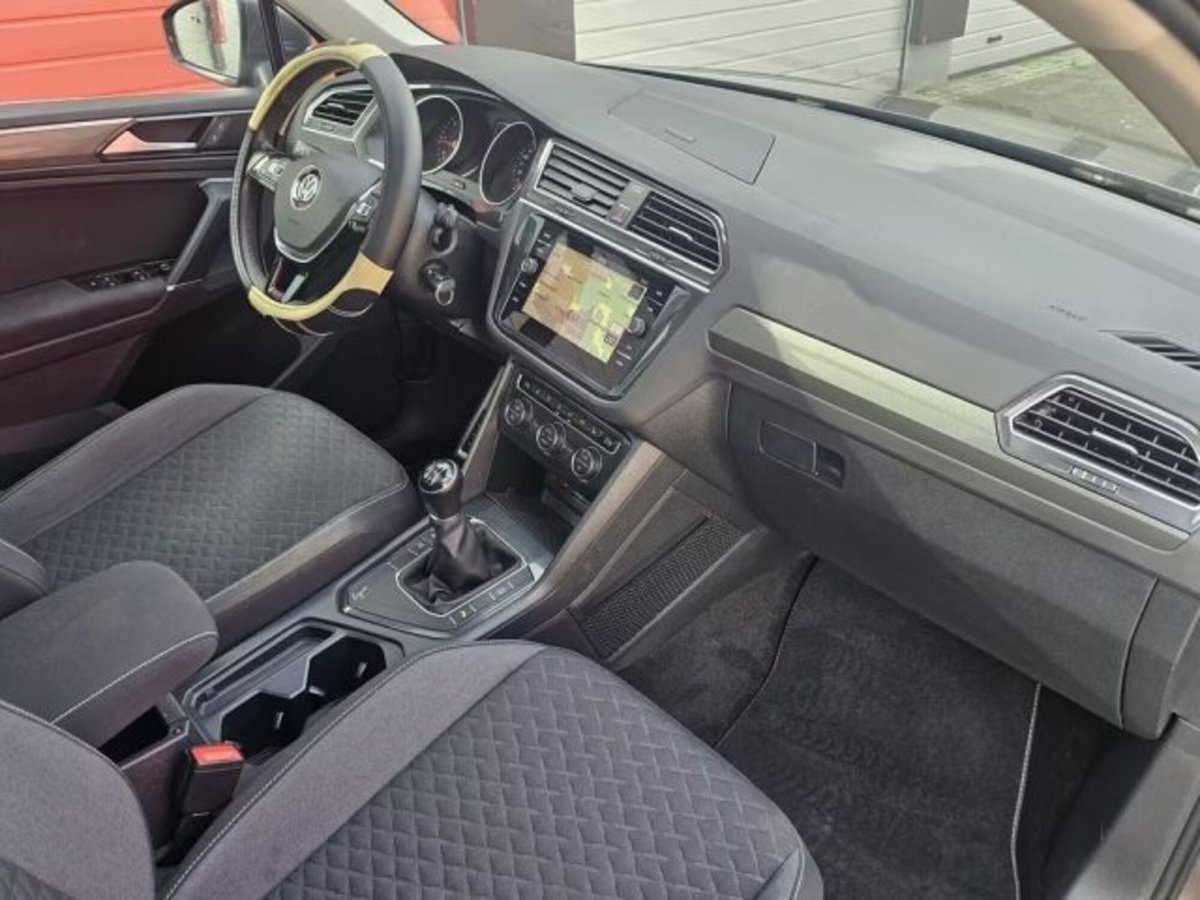 Volkswagen Tiguan 2.0 tdi Edition 20 150cv dsg (8)