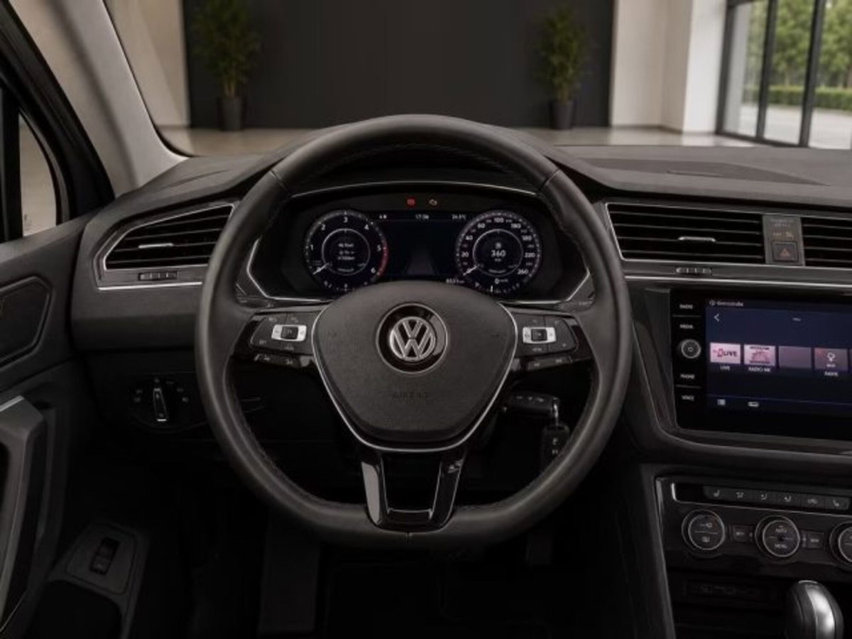Volkswagen Tiguan 2.0 tdi R-Line 150cv dsg (10)