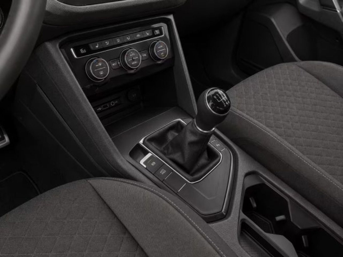Volkswagen Tiguan 2.0 tdi R-Line 150cv dsg (13)