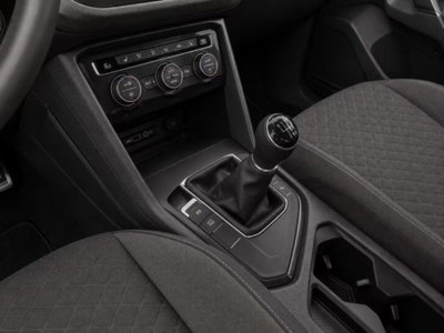Volkswagen Tiguan 2.0 tdi R-Line 150cv dsg (13)