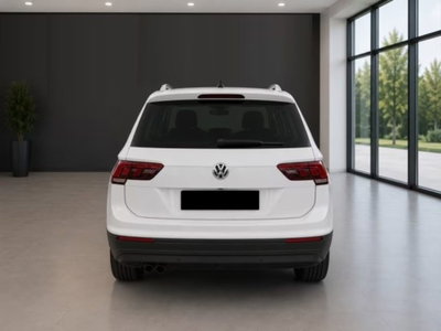 Volkswagen Tiguan 2.0 tdi R-Line 150cv dsg (5)