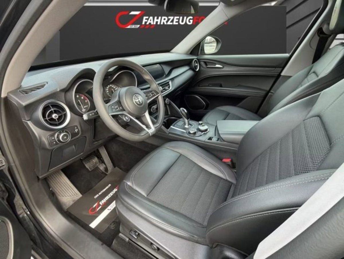 Alfa Romeo Stelvio Stelvio 2.0 Turbo 200 CV AT8 Q4 Super Business (8)