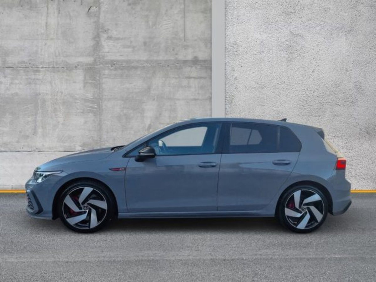 Volkswagen Golf 2.0 TSI GTI DSG (2)