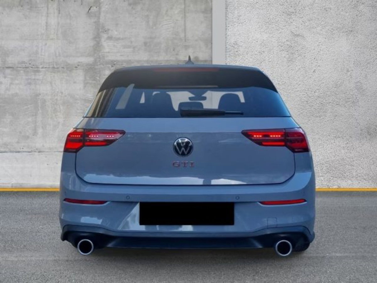 Volkswagen Golf 2.0 TSI GTI DSG (4)