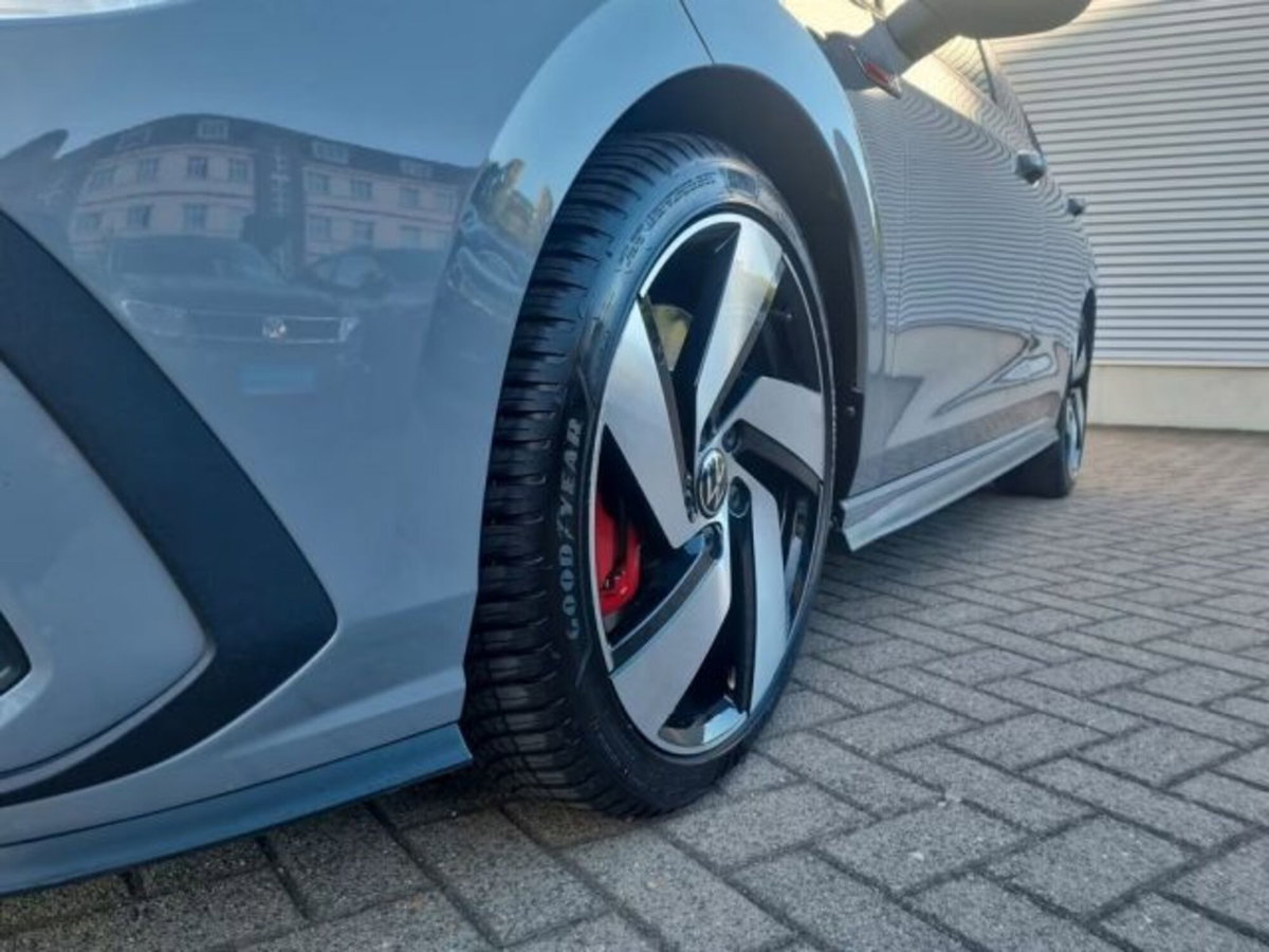 Volkswagen Golf 2.0 TSI GTI DSG (6)