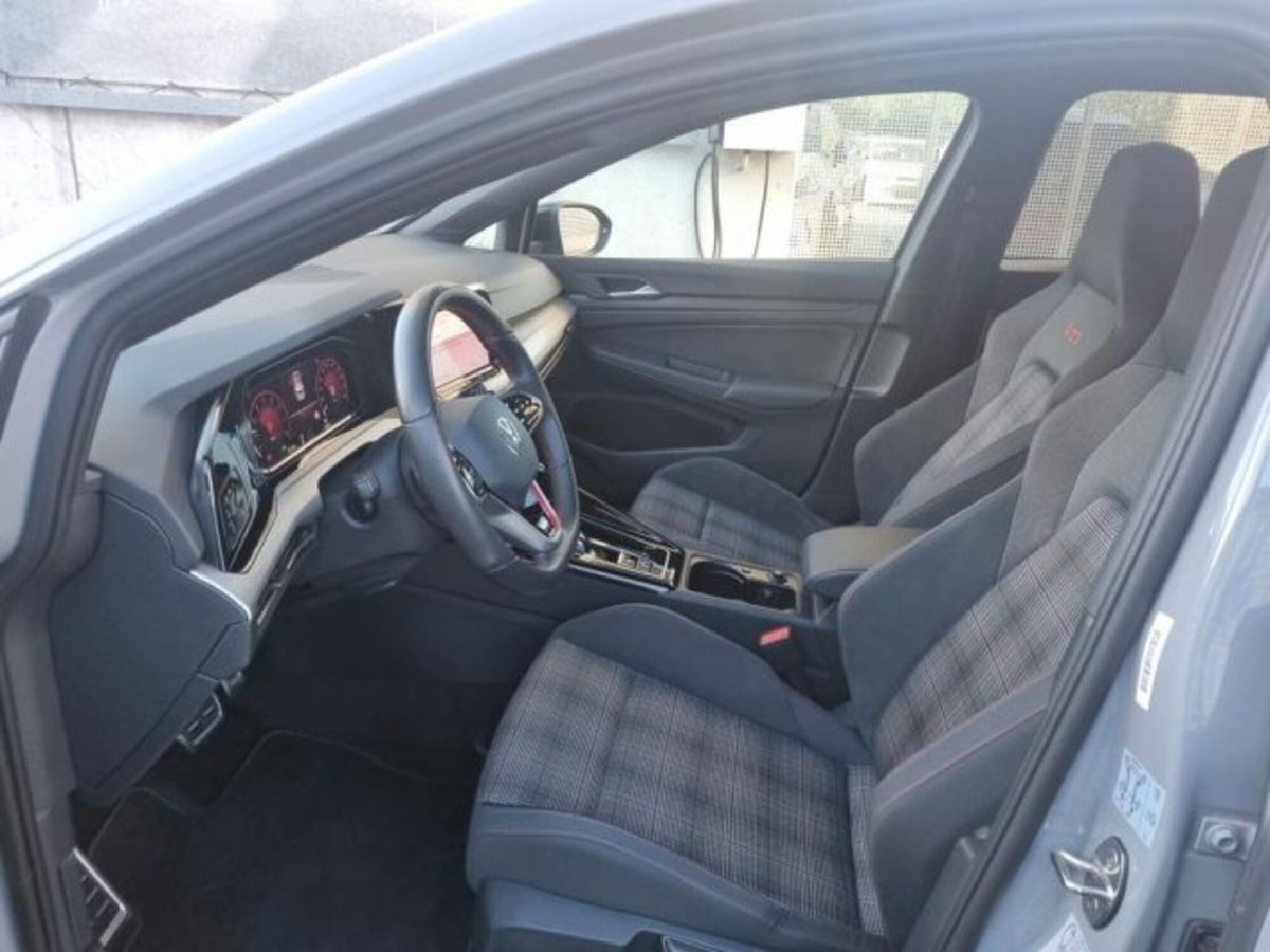 Volkswagen Golf 2.0 TSI GTI DSG (9)