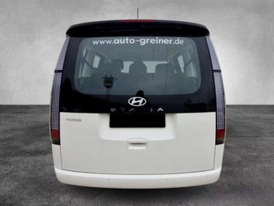 Hyundai Staria 1.6 hev 2wd auto (3)