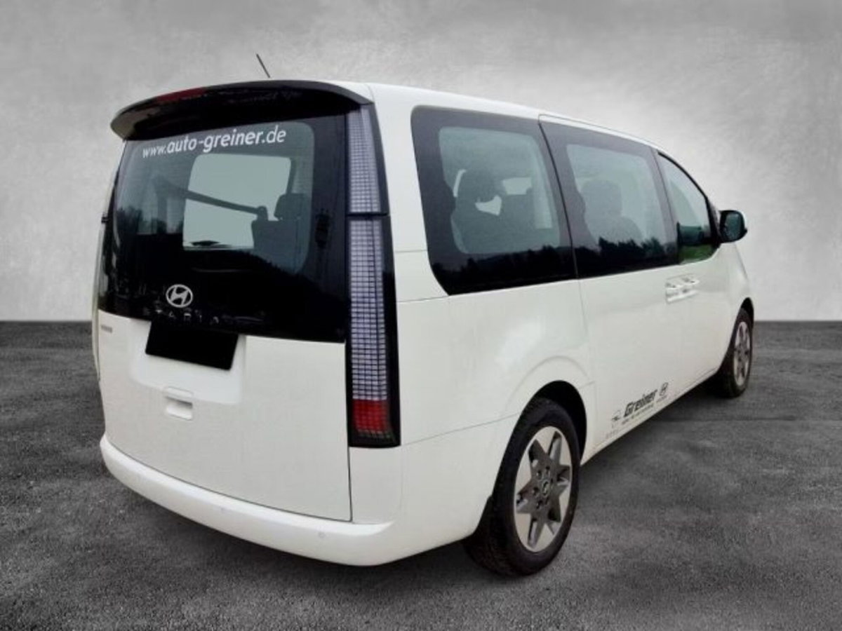 Hyundai Staria 1.6 hev 2wd auto (4)