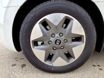 Hyundai Staria 1.6 hev 2wd auto (7)