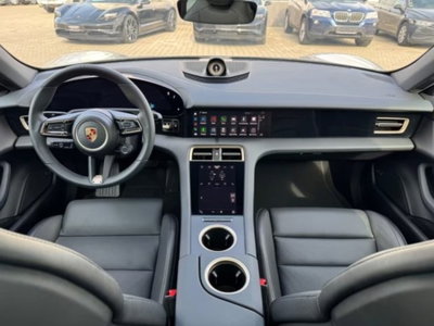 Porsche Taycan Taycan (13)