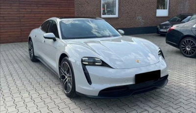 Porsche Taycan Taycan (3)
