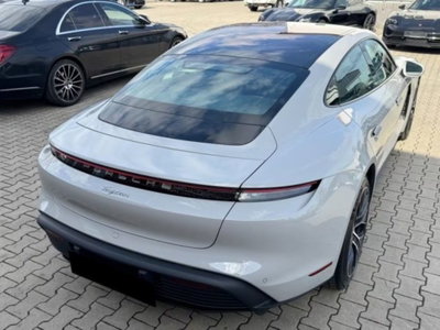 Porsche Taycan Taycan (4)