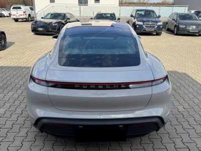 Porsche Taycan Taycan (5)