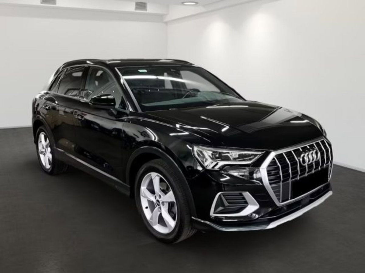 Audi Q3 35 TFSI Business Advanced (3)