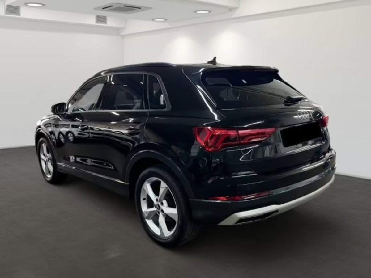 Audi Q3 35 TFSI Business Advanced (4)