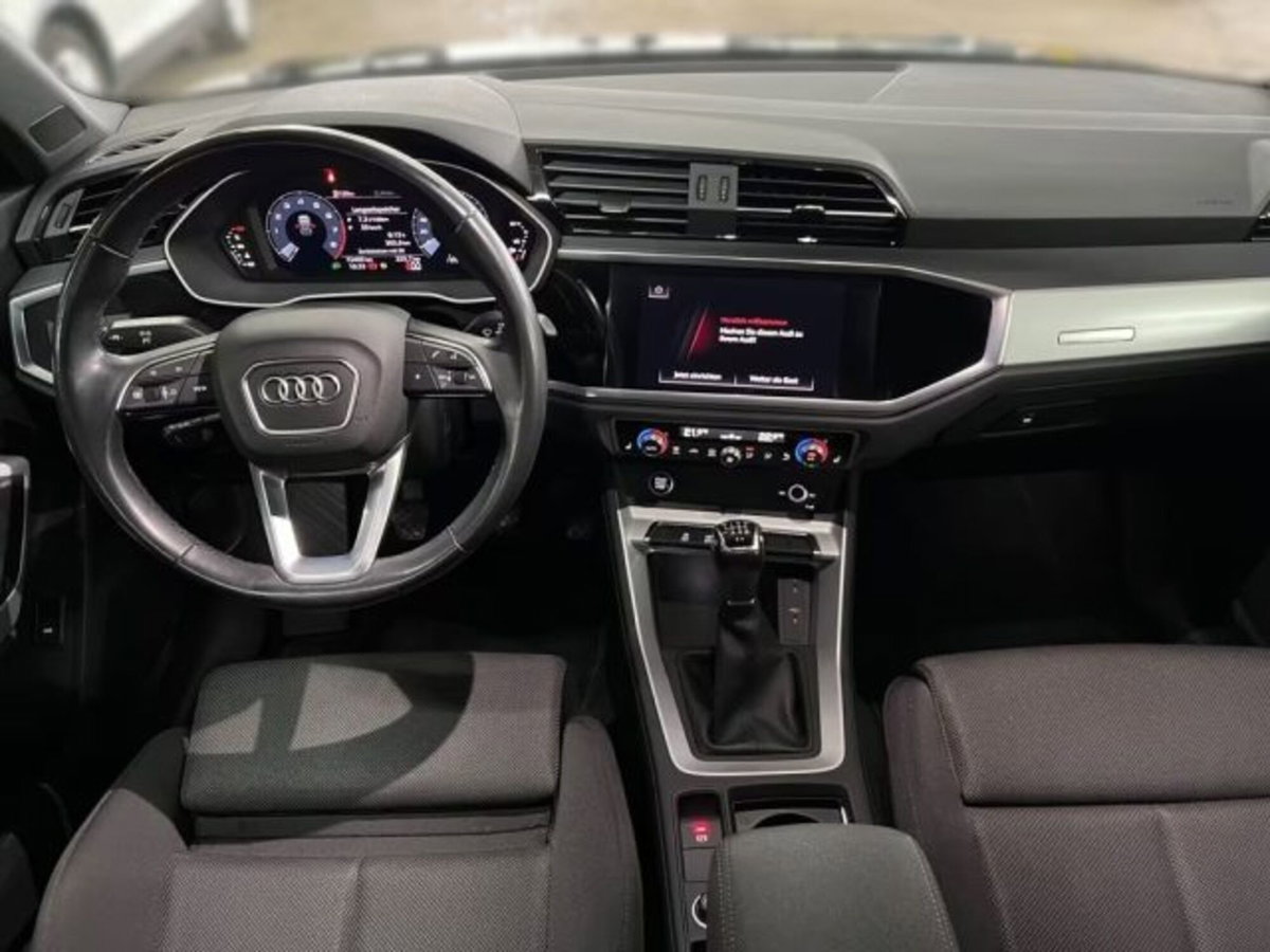 Audi Q3 35 TFSI Business Advanced (9)