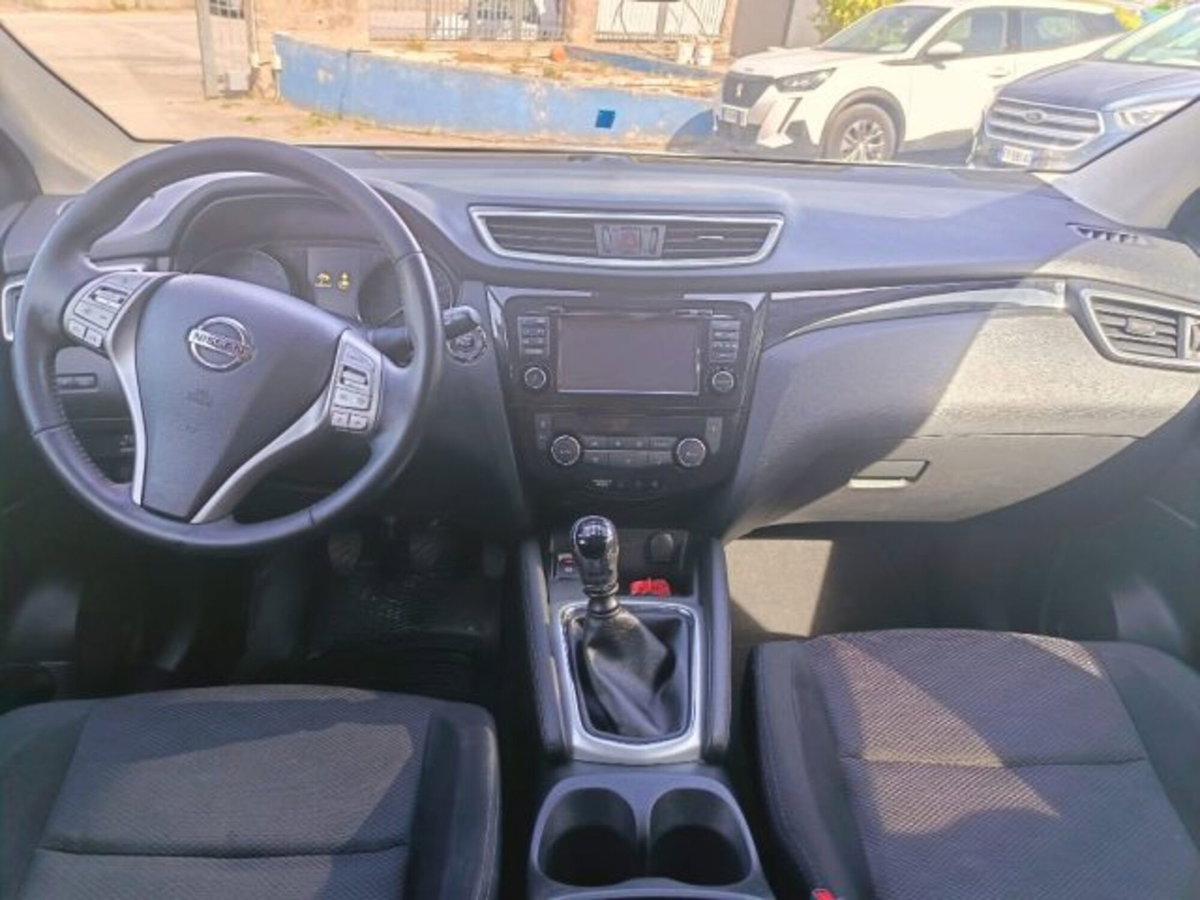 Nissan Qashqai 1.5 dCi Tekna (10)