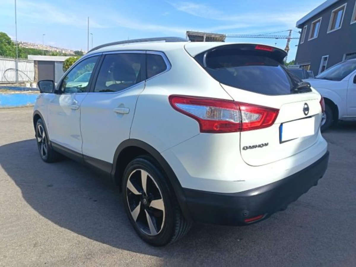 Nissan Qashqai 1.5 dCi Tekna (7)