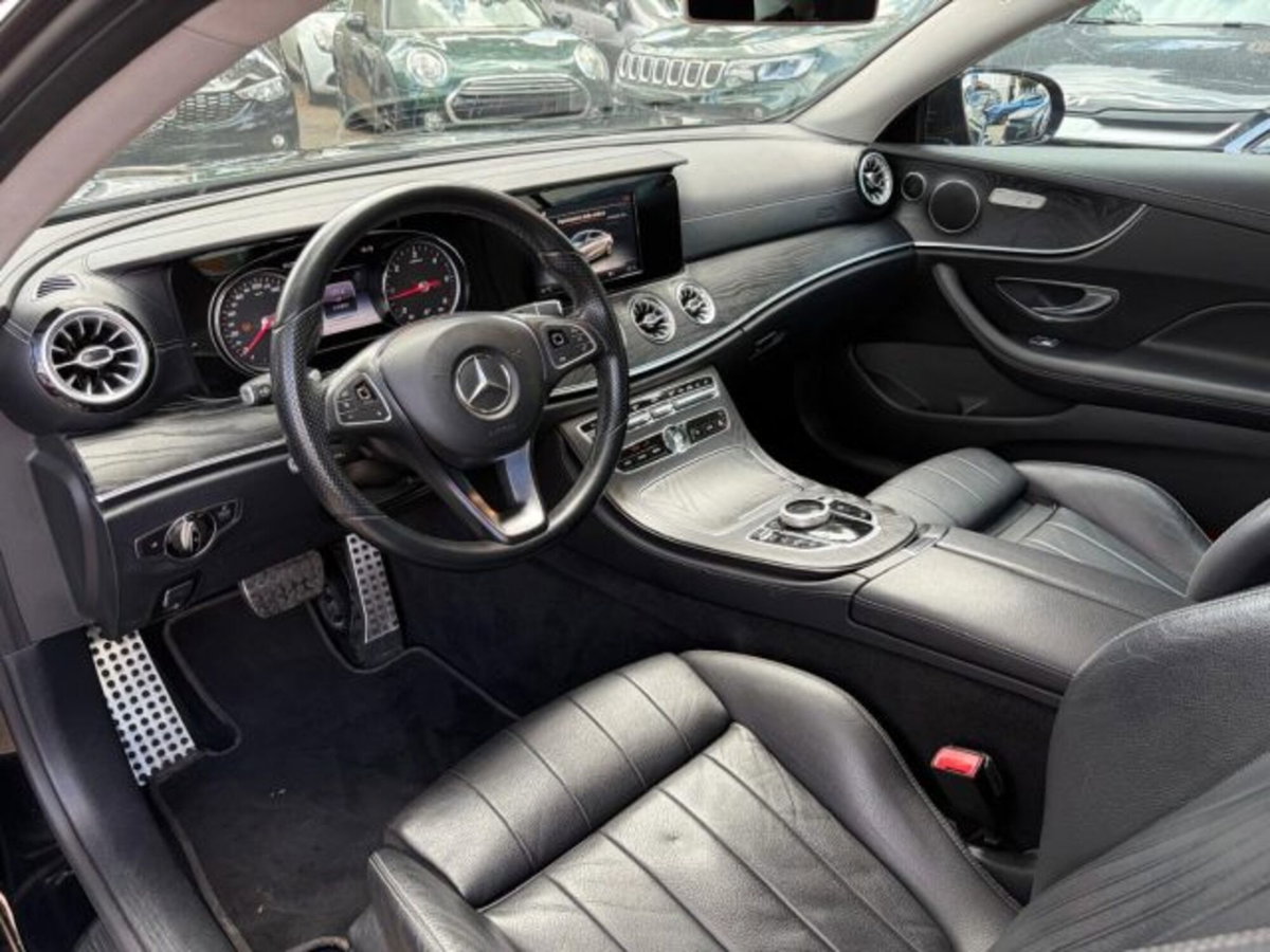 Mercedes-Benz Classe E Coupé 220 d 4Matic Business Sport (11)