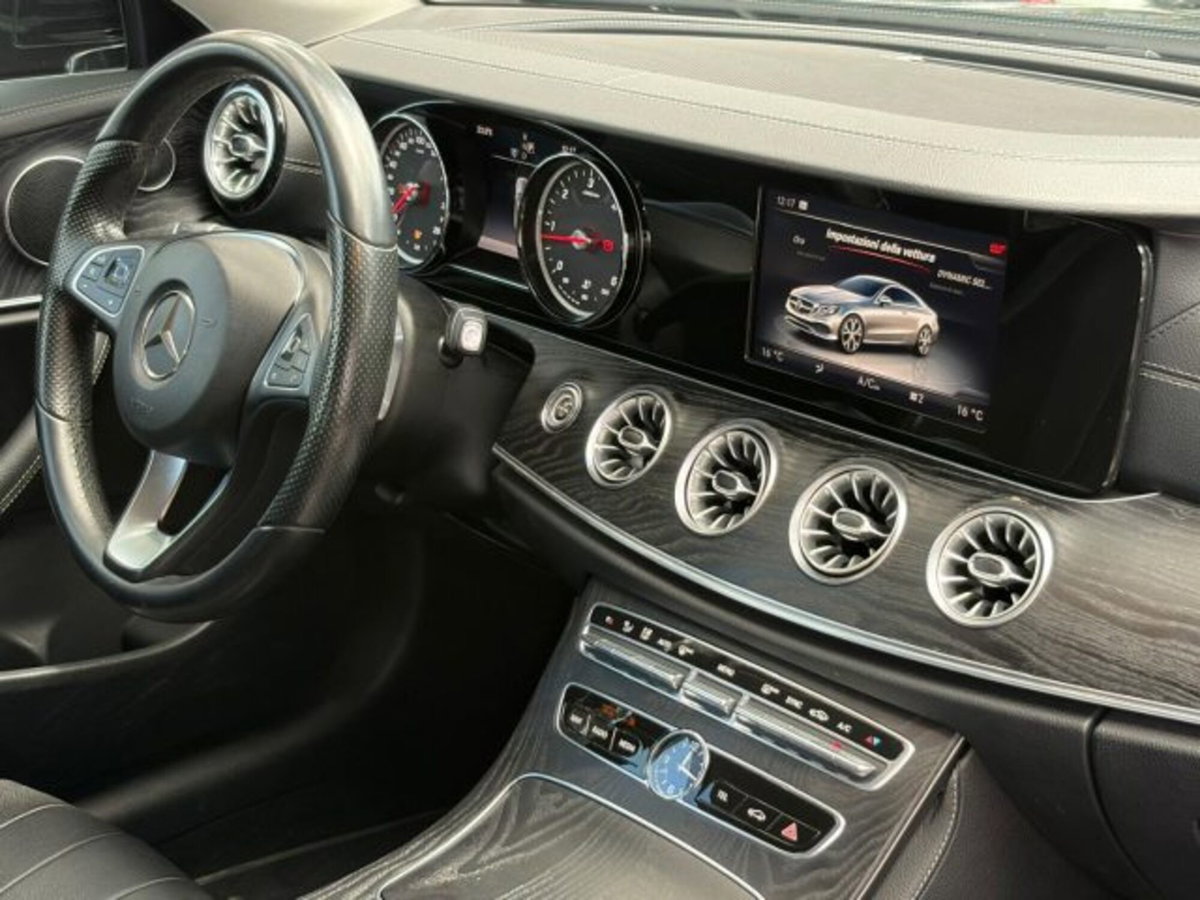 Mercedes-Benz Classe E Coupé 220 d 4Matic Business Sport (14)