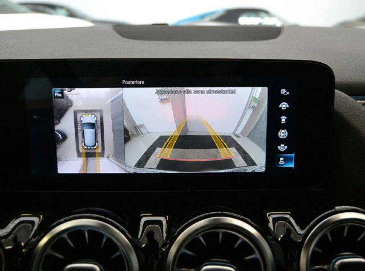 Mercedes-Benz GLA SUV 250 Automatic 4Matic Premium (10)