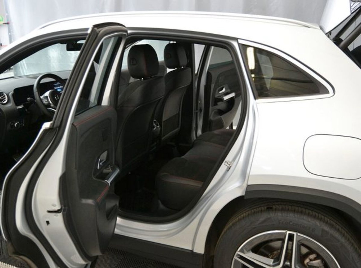 Mercedes-Benz GLA SUV 250 Automatic 4Matic Premium (3)