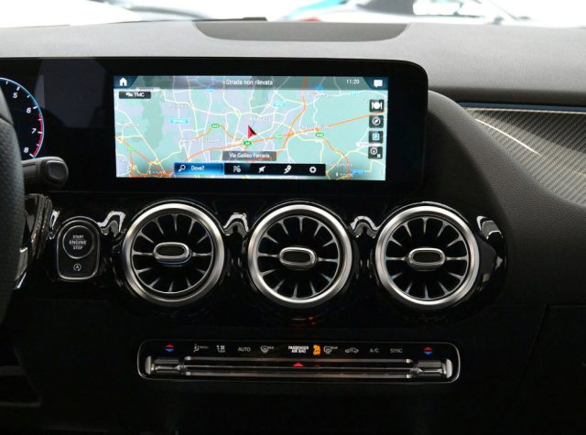 Mercedes-Benz GLA SUV 250 Automatic 4Matic Premium (7)