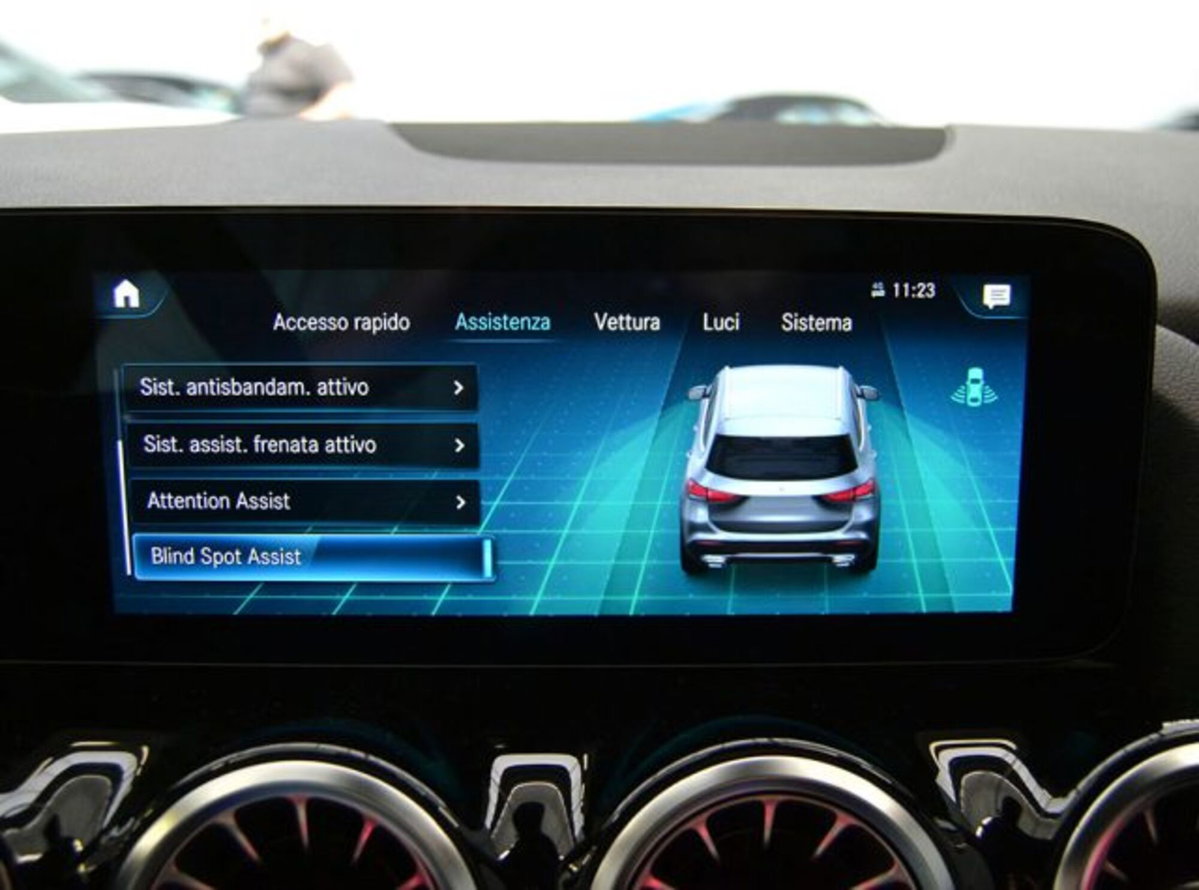 Mercedes-Benz GLA SUV 250 Automatic 4Matic Premium (9)