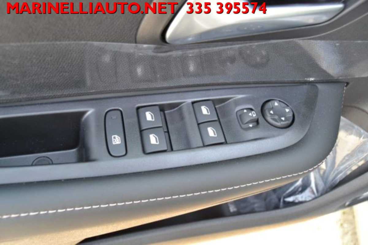 Peugeot 208 1.2 hybrid Active 100cv e-dcs 6 (12)