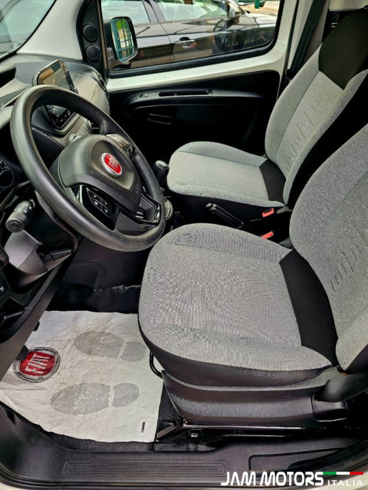 Fiat Fiorino combi N1 1.3 mjt 95cv Adventure (11)