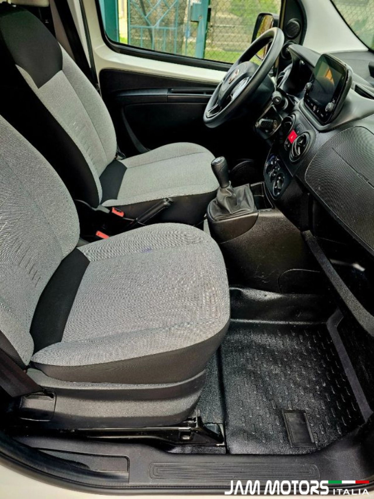Fiat Fiorino combi N1 1.3 mjt 95cv Adventure (12)