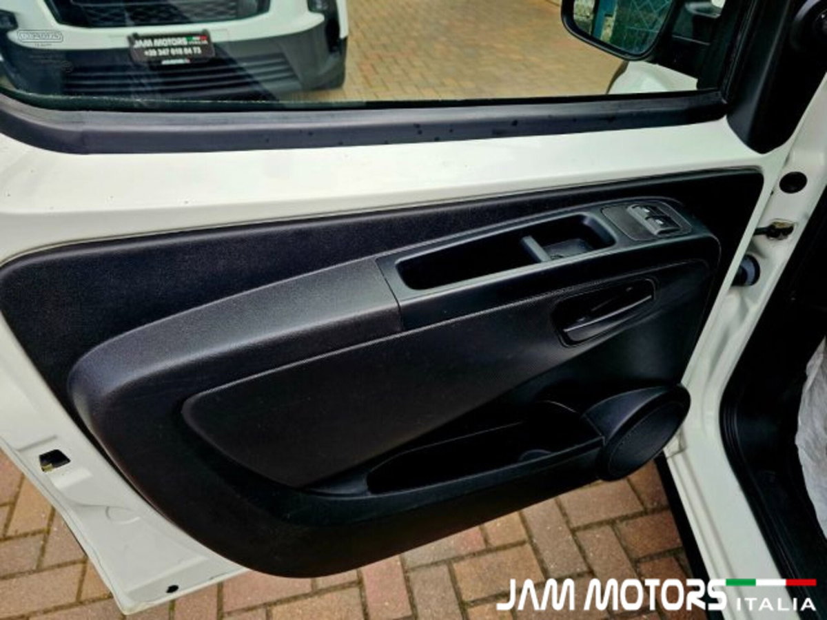 Fiat Fiorino combi N1 1.3 mjt 95cv Adventure (13)