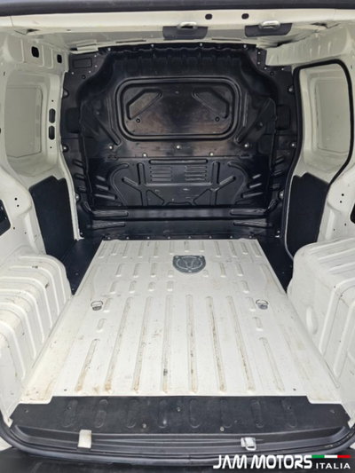 Fiat Fiorino combi N1 1.3 mjt 95cv Adventure (16)
