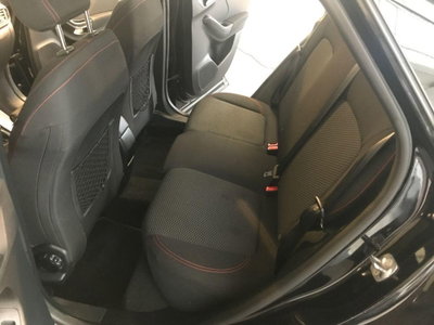 Ford Puma 1.0 EcoBoost Hybrid 125 CV S&S Titanium (14)