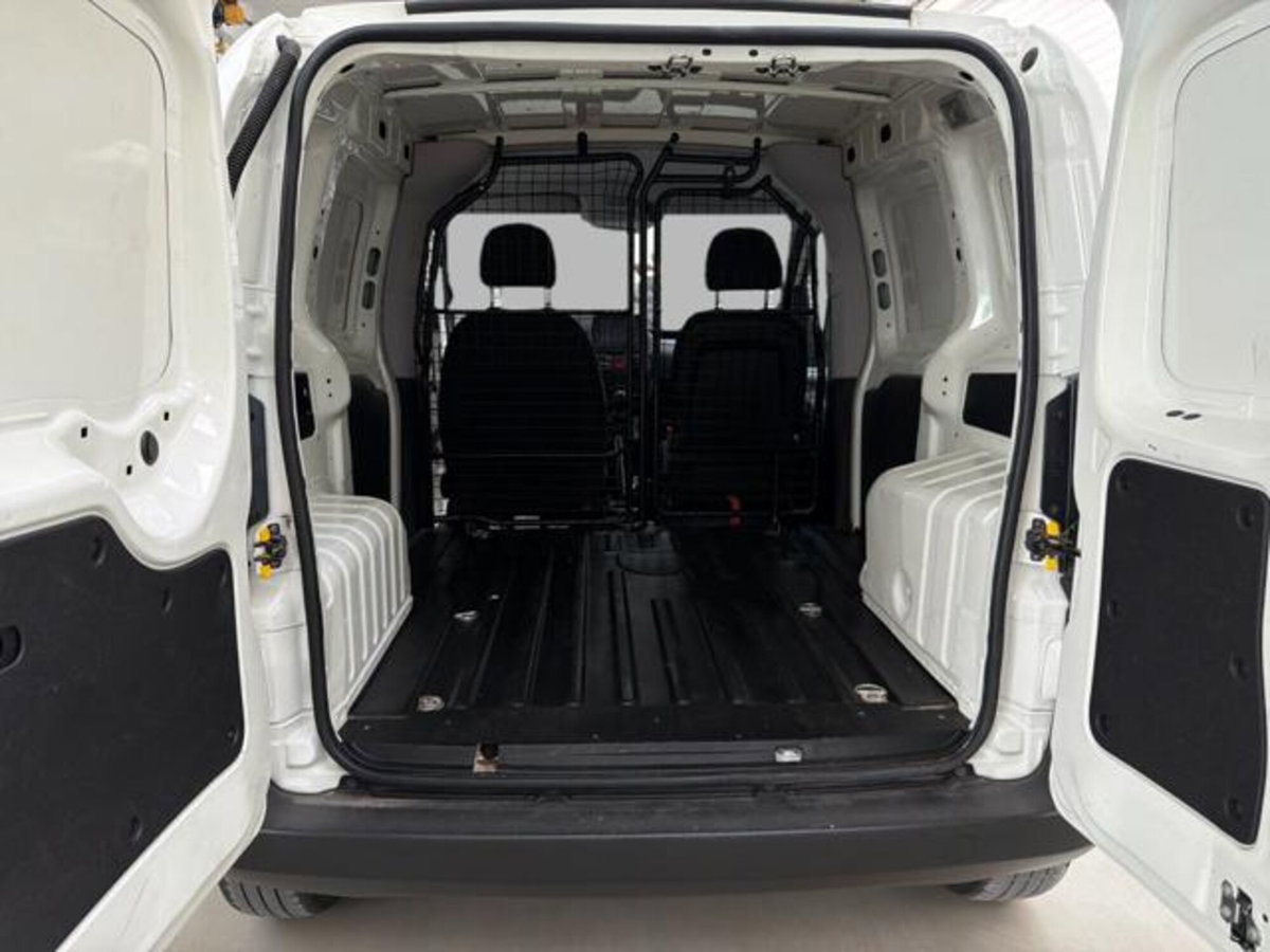 Fiat Fiorino 1.3 MJT 80CV Cargo (13)