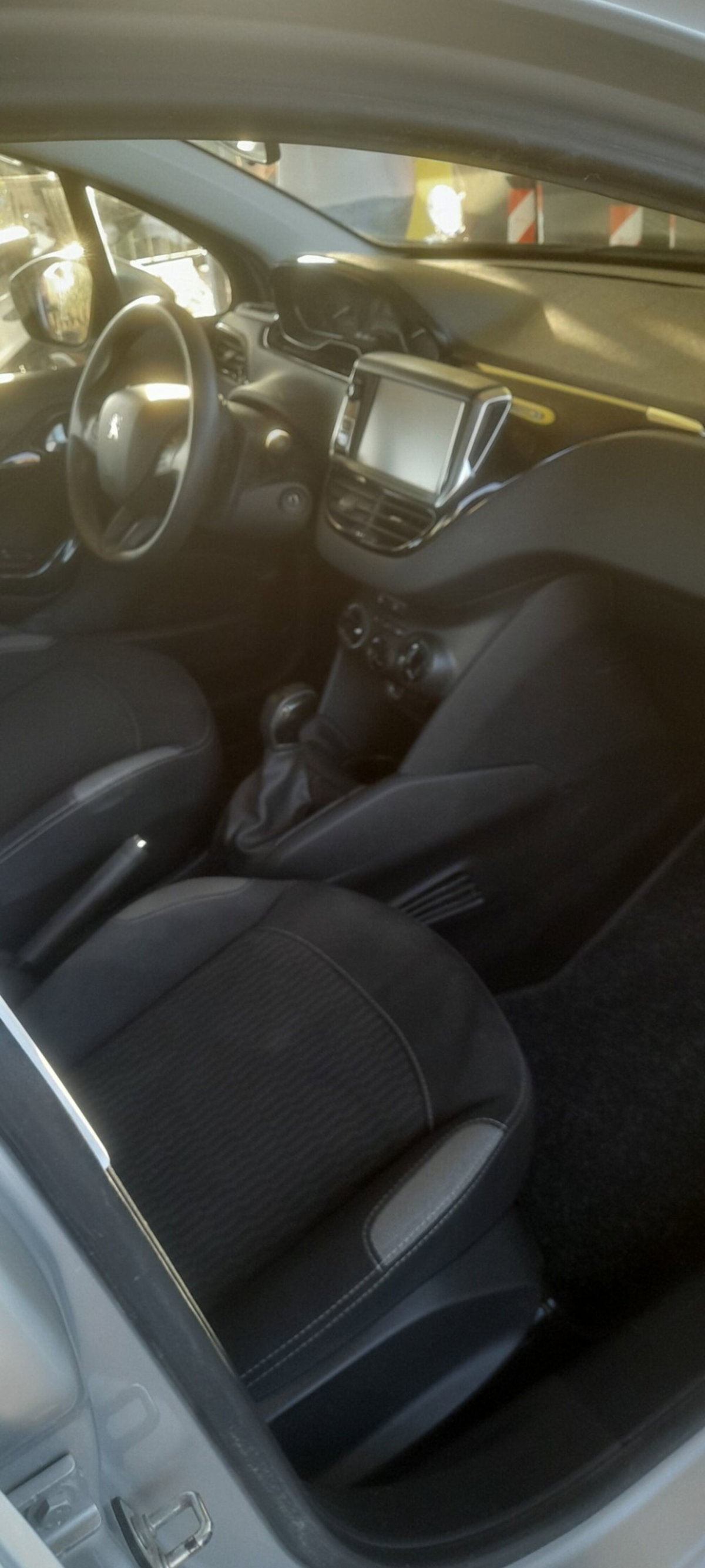Peugeot 208 82 5p. GPL Active (4)