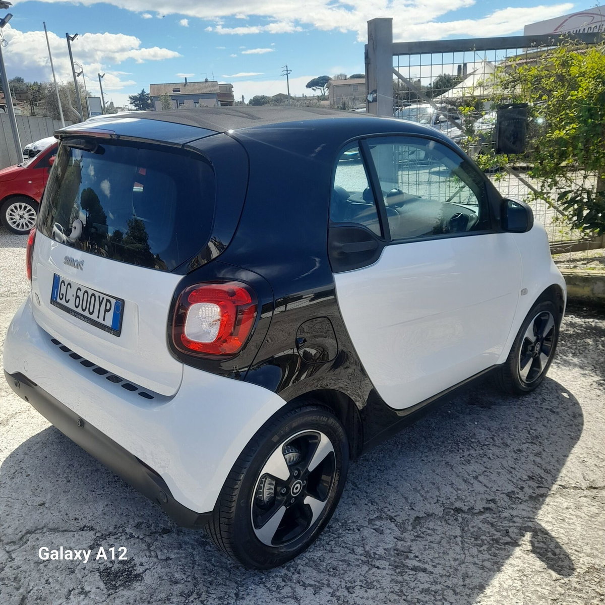 smart Fortwo EQ Passion Nightsky (3)