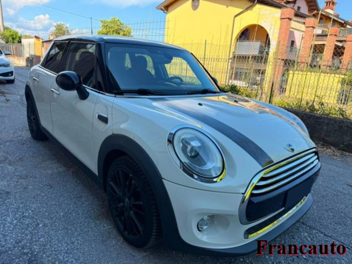 MINI Mini 1.5 Cooper D Business 5 porte (3)