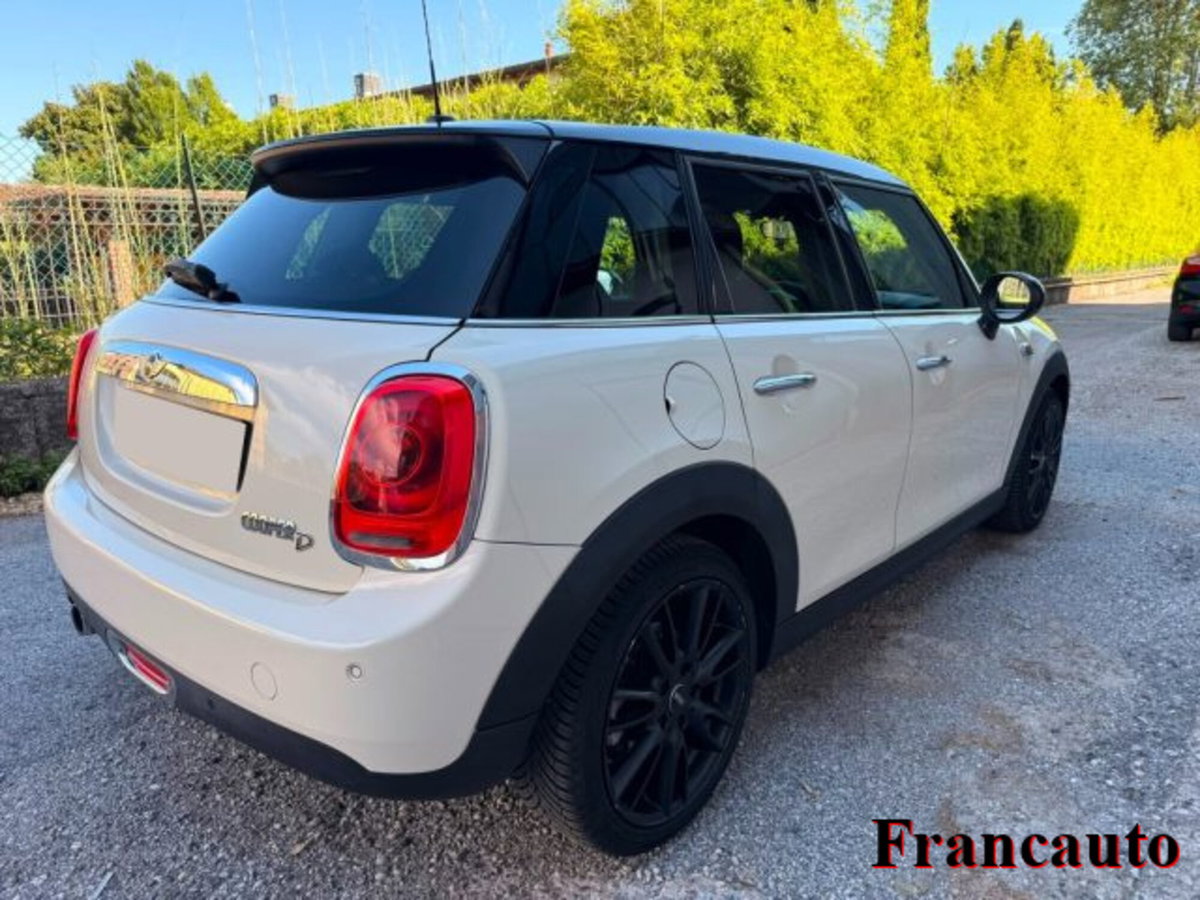 MINI Mini 1.5 Cooper D Business 5 porte (5)