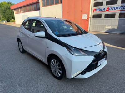 Toyota Aygo 1.0 VVT-i 69 CV 5 porte x-clusiv (3)