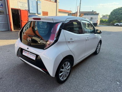 Toyota Aygo 1.0 VVT-i 69 CV 5 porte x-clusiv (5)