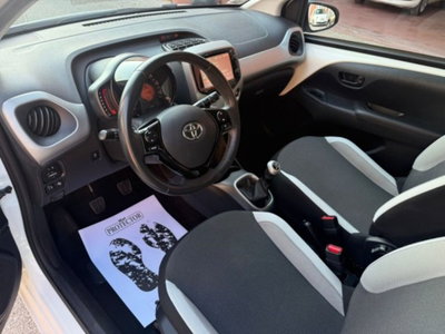 Toyota Aygo 1.0 VVT-i 69 CV 5 porte x-clusiv (6)