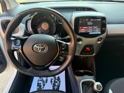Toyota Aygo 1.0 VVT-i 69 CV 5 porte x-clusiv (8)