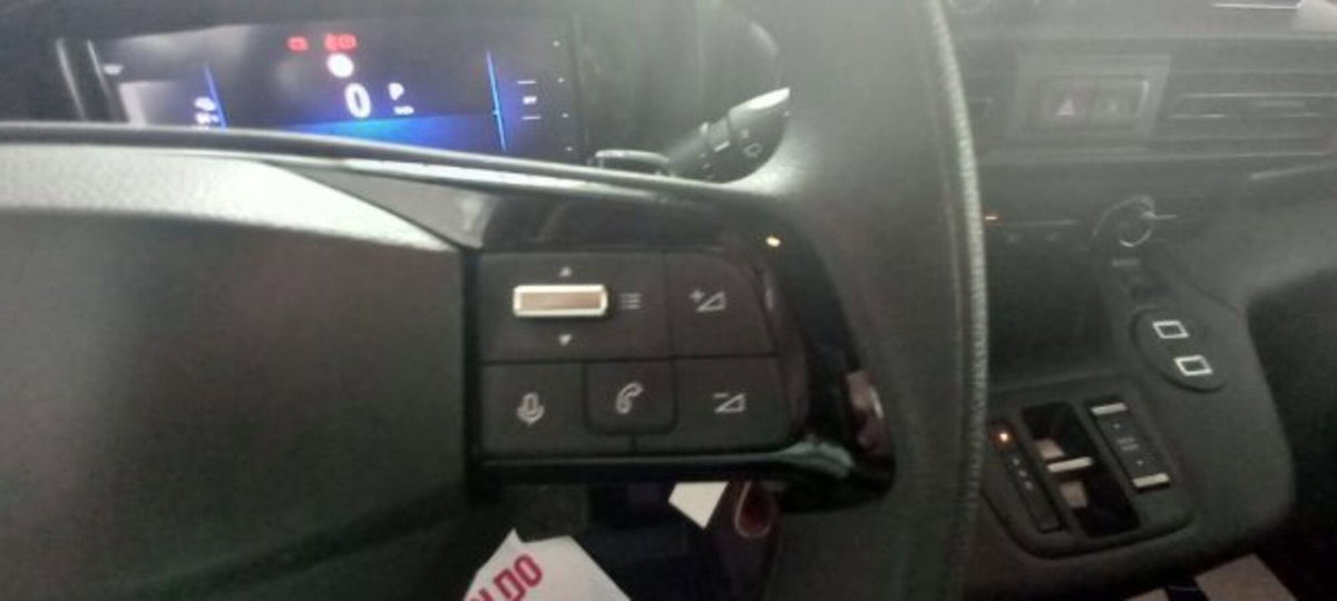 Opel Combo-e Cargo 50kWh PL Edition (9)