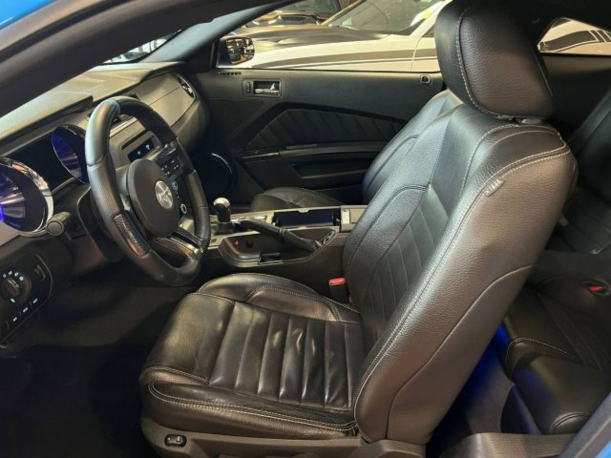 Ford Mustang Coupé Fastback 2.3 EcoBoost (12)