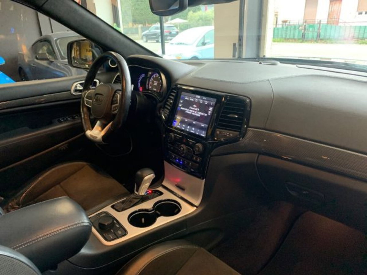 Jeep Grand Cherokee 6.2 V8 HEMI Trackhawk (16)