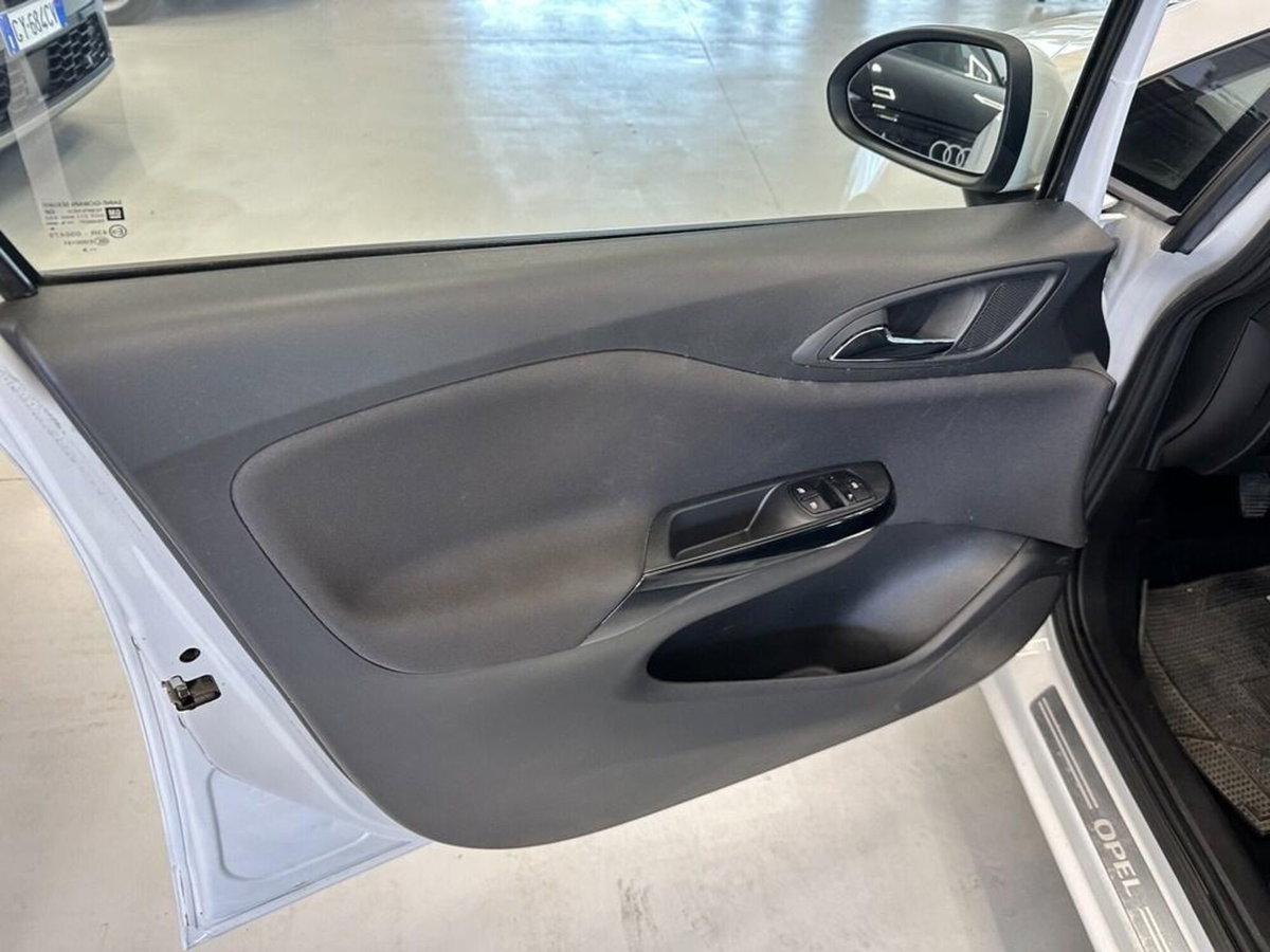 Opel Corsa 1.4 90CV GPL Tech 5 porte 120 Anniversary (7)