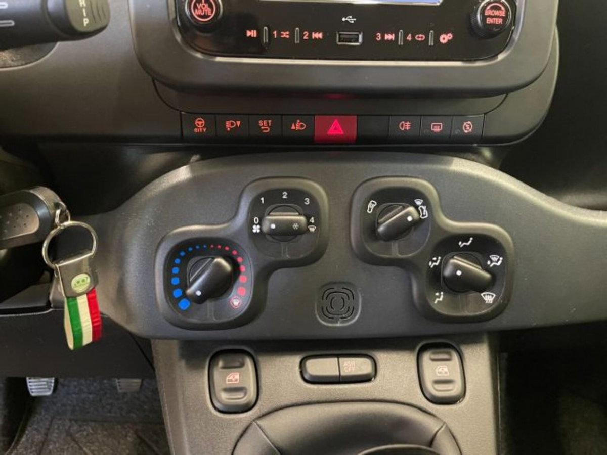 Fiat Panda 1.0 firefly hybrid s&s 70cv 5p.ti (10)